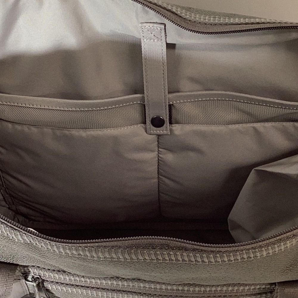 NWOT NIKE Women's One Training Tote Bag Gray - Picture 6 of 8